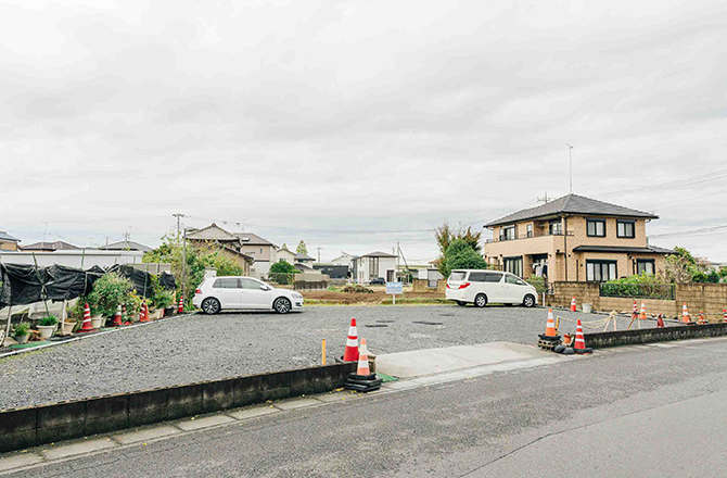 専用駐車場と駐輪場を完備